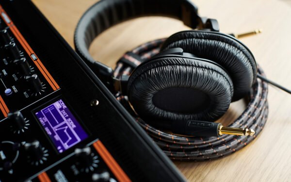 RH-200 Stereo Monitor Headphones