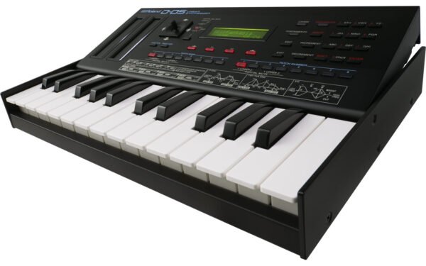 D-05 Linear Synthesizer