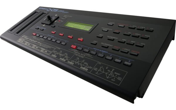 D-05 Linear Synthesizer