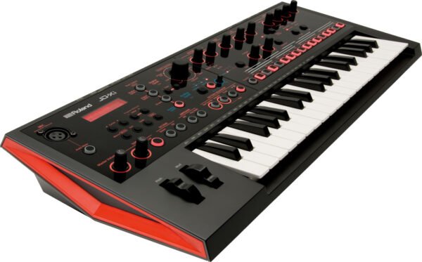 JD-Xi Interactive Analog/Digital Crossover Synthesizer