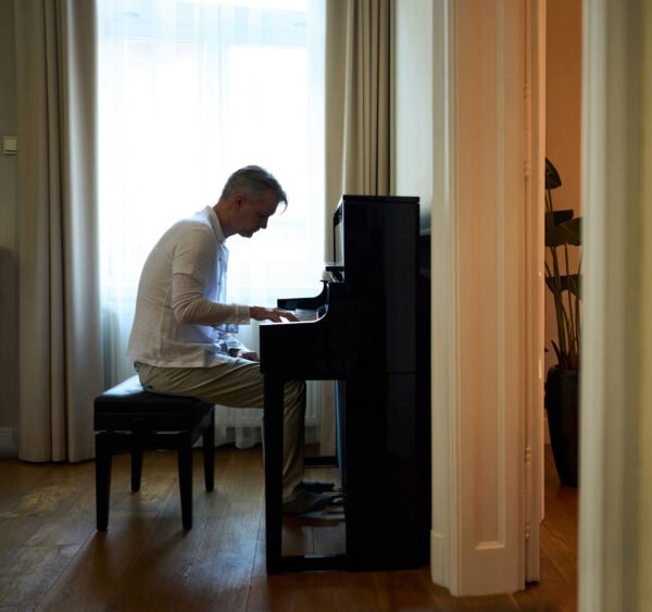 Roland LX9 Digital Piano UAE – Flagship Performance & Elegant Design