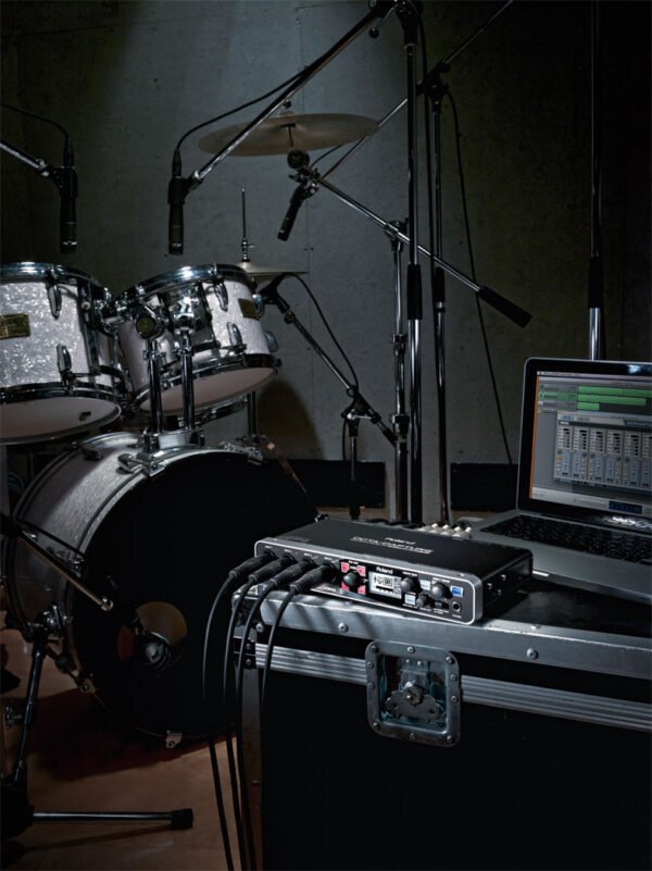 OCTA-CAPTURE Hi-Speed USB Audio Interface