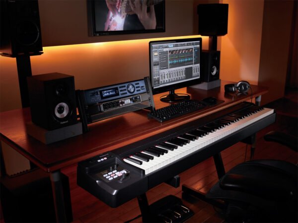 OCTA-CAPTURE Hi-Speed USB Audio Interface