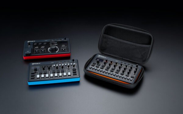 CB-RAC AIRA Compact Carrying Case