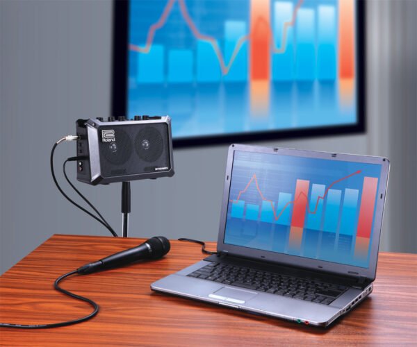 MOBILE CUBE Battery-Powered Stereo Amplifier