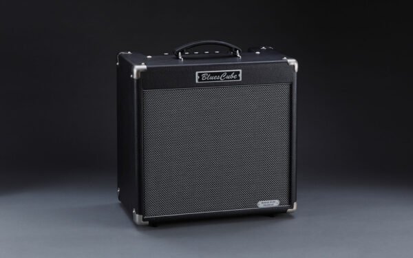 Blues Cube Hot “British EL84 Modified” Guitar Amplifier